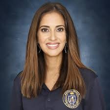 Monique Alanis's Instagram, Twitter & Facebook