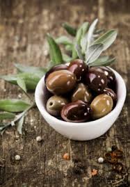 In primis bisognerà lavarle accuratamente e, adagiandone uno strato in una coppa, le. Olive In Salamoia Ricetta Tradizionale E Semplice