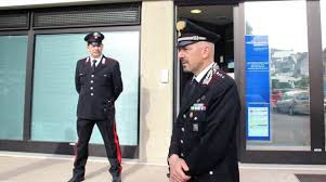 Domenico savio, 1, 62012 civitanova marche mc, italia. Rapinano Con Il Coltello La Popolare Di Cortona Bottino Tutto In Spiccioli Cronaca Lanazione It