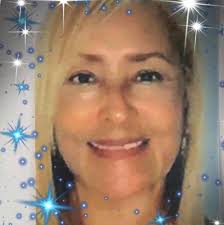 Traditional sun drying of tomatoes in Southern Italy 🇮🇹 📷 @carminespina