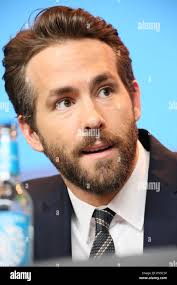 Helen curtis hi-res stock photography and images