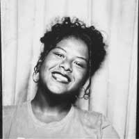 6800+ perfiles de «Karla