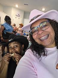 Antoinette Reddick's Instagram, Twitter & Facebook