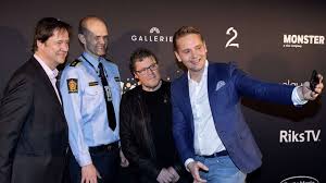 Grunnet koronapandemien arrangeres ikke gullruten i bergen slik som den tradisjonelt gjør, og dette er andre året på rad at tv 2 har gjort i stand et alternativt arrangement. Alesunder Vant Gullruten Pris Smp No Kultur Kulturnyheter Fra Alesund Sunnmore Og Nordvestlandet
