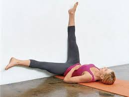 Windshield Wipers Lie Faceup On The Floor With Your Legs Against A Wall The Bottoms Of Your Feet Facing The Ceiling Slo Workout Thigh Exercises Fitness Body