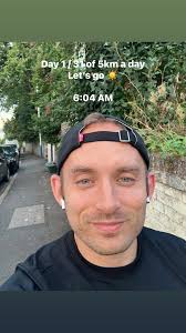 One down. Thirty to go! 🙃 Ash and Pete were up early to get their first  Stride for Sight runs in. See the proof and follow their journey with their  first photo