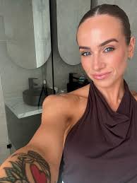 Monique Cox (@moniquecox_) • Instagram photos and videos