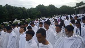 Kursus asas haji atau ringkasnya kah adalah kursus pengenalan kepada ibadat haji, umrah dan ziarah. 900 Pelajar Sertai Kursus Haji