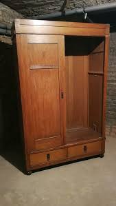 Der schrank ist mehrfach überarbeitet worden und zwischenzeitlich mit. Bauernschrank Jugendstil Wascheschrank Antik Vintage In Frankfurt Main Nordend Ebay Kleinanzeigen Wascheschrank Bauernschrank Schrank