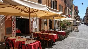 Cambiano per la quarta volta le linee guida delle riaperture da parte del governo su suggerimento nei ristoranti, bar, pizzerie, mense, bar è obbligatorio l'uso del termoscanner per chi consuma al. L Ipotesi Di Riaprire I Ristoranti Di Sera Ma Solo All Aperto E Del Coprifuoco Fino A Mezzanotte