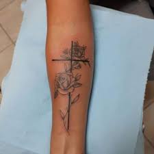 Whether you want to incorporate vibrant flowers such as roses and hibiscus or simple black flower designs the choice is all yours just ensure you come up with flower cross tattoo designs that highlight your personality. Top 63 Best Cross Tattoo Ideas For Women 2021 Inspiration Guide