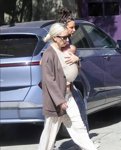 LADY GAGA AND HER BABY❣️❣️❣️❣️ #ladygaga #mom