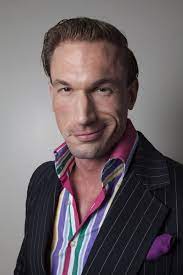Embarrassing bodies star dr christian jessen, 44, has spoken out after losing a libel case over a tweet he wrote. Tv Doctor Christian Jessen Has Second Hair Transplant At Crown Clinic Crown Clinic