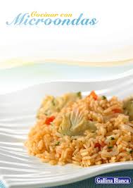 Ayer vinieron una pareja de gringos y serví este ají de gallina con arroz y porotos verdes salteados en mantequilla. Recetas De Cocina Para Microondas