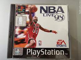 Nba live '98 is a sports video game published by tiertex design studios released on march 20th, 1998 for the super nintendo. Juego Ps1 Playstation 1 Nba Live 98 Juego Manua Kaufen Videospiele Und Konsolen Ps1 In Todocoleccion 152589774