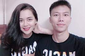 Quy định buộc quế ngọc hải phải trả toàn bộ phí tổn cho ca chấn thương của anh khoa nằm trong một điều lệ được vff xem như cách để hạn chế tình trạng chém đinh chặt sắt những năm gần đây. Quáº¿ Ngá»c Háº£i Va Vá»£ Hoa Khoi Ä'h Vinh Ká»· Niá»‡m 5 NÄƒm Yeu Nhau Giáº£i Tri Bao Nghá»‡ An Ä'iá»‡n Tá»­