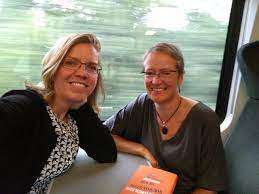 Maybe you would like to learn more about one of these? Leonore Gewessler Ø¯Ø± ØªÙˆÛŒÛŒØªØ± Nach Zwei Intensiven Alpbach Tagen Am Ruckweg Nach Wien Mit Oegut Generalsekretarin Monikaauer Und Unsereoebb 4h31 Von Alpbach Nach Meidling Kann Was Und Erst Der Umsteige Sprint In Brixlegg