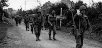 Les alliés s'etaient réfugiaient en angleterre lors de juin 1944 pour pouvoir. Ete 1944 La Difficile Bataille De Normandie Histoire De La Normandie