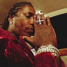 Max Meek's Instagram, Twitter & Facebook