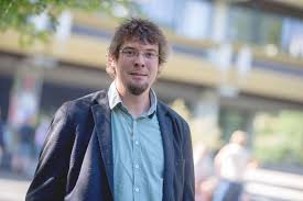 Es ist keine vom menschen geschaffene technologie. Es Gibt Kein Moralisches Verbot Den Menschen Zu Verbessern Newsportal Ruhr Universitat Bochum