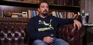 Explore tweets of ale oliveira @ale_oliveira_ on twitter. Uol Esporte Was Wrong Ale Oliveira Did Not Make An Embarrassing Comment About The Presenter Ruetir