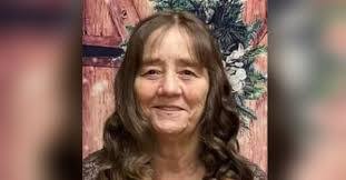 Julie Declue's Instagram, Twitter & Facebook