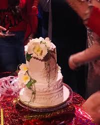 Famous Actress Humaira Bano Celebrating Her Birthday With Friends Family Daily Infotech Celebrities Actresses Famous