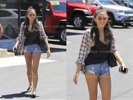 235,084 likes · 200 talking about this. Jessica Gomes Wearing Sanctuary Clothing Plaid Fashion Blog By Apparel Search