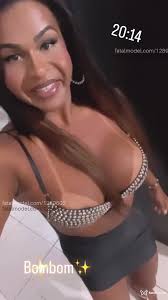 Encontre acompanhantes Trans em Balneário Camboriú - SC | Fatal Model