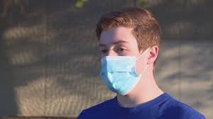 Teen who helped Chicagoans get COVID-19 vaccine appointment receives first  dose