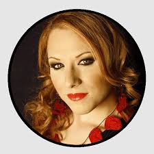 Paula Hawkins, haley Bennett, into The Water, rebecca Ferguson, luke Evans,  emily Blunt, film Director, news, actor, Family