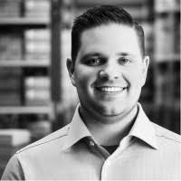 Karen Bisson's Instagram, Twitter & Facebook