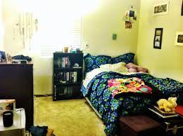 Pin By C Ariana On Home Apartment Bedroom Decor College Apartment Decor Apartment Decorating College Bedroom