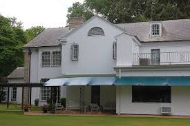 Elvis Presley S Backyard At The Graceland Elvis Presley House Graceland Elvis