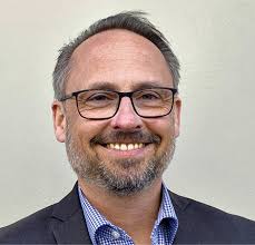 Holger Geisler of Ceramic Colors Wolbring