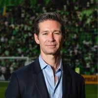 1000+ "Courtemanche" profiles