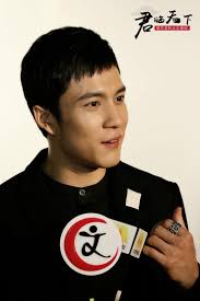 One of the most respected film actors whose work we enjoy to this day, sir michael caine didn't have it easy at first. Pin By Magen Tamboong On Elvis Han Asian Actors Elvis Actors