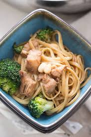 Very easy to make and very good tasting. Chicken And Broccoli Stir Fry Over Peanut Butter Noodles Lemonsforlulu Com