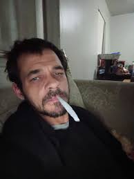 Tupac Shakur disappeared in 1996 but his pictures are clear than  yours.😜😂😂