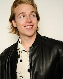 Keith Agar (@keith_agar) • Instagram photos and videos