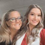 Wendy Mayberry's Instagram, Twitter & Facebook