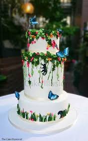 There's nothing visible to you in the cakesdecor cake decorating pool. Butterfly And Vines Tiered Cake Shared By Hannah On Cakesdecor Unique Pastiche Events