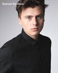 Sam Davison's Instagram, Twitter & Facebook