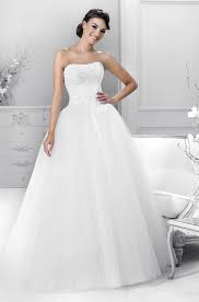 Lassen sie sich inspirieren von den zehn wichtigsten brautmode trends für die hochzeitssaison 2016! Brautmode Kollektion Hochwertige Top Brautkleid Label Bei Traumkleid