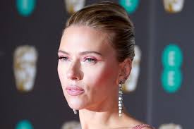 The black widow star recently gave birth to her first child with the saturday night live comedian — and it's a baby boy. Scarlett Johansson Hollywood Star Klagt Disney Ist Traurig Gala De