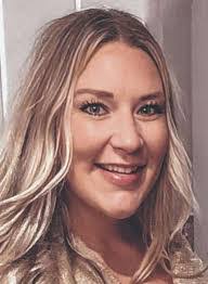 Jennifer Darrow's Instagram, Twitter & Facebook