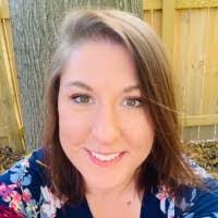 Kristi Mcgregor's Instagram, Twitter & Facebook