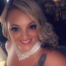 Amie Hale's Instagram, Twitter & Facebook