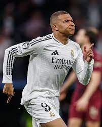 HAT-TRICK DE KYLIAN MBAPPÉ! QUE TEMPORADA