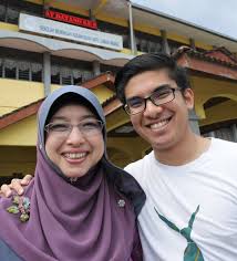 They are listed on the left below. Muhammad Iqbal On Twitter Tu Sekolah Saya